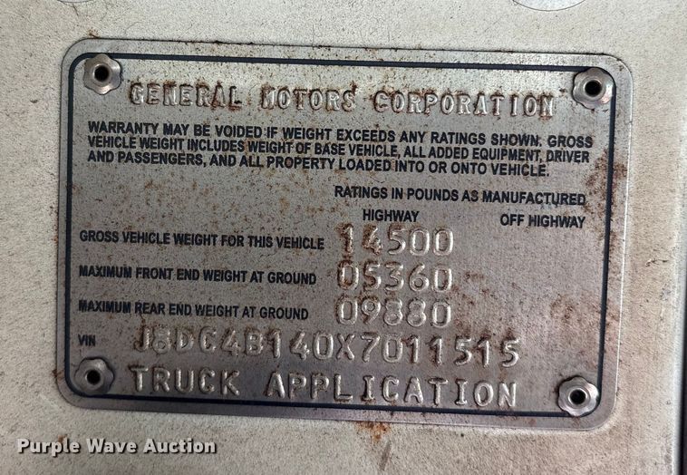 image for item ES8521 1999 GMC W4500 box truck