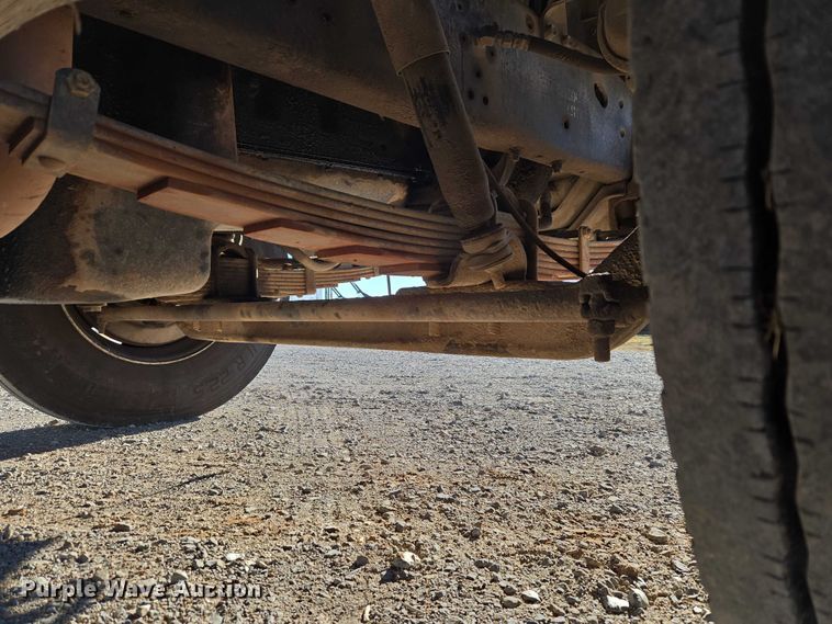 image for item ET1165 1999 International 4900 refuse truck