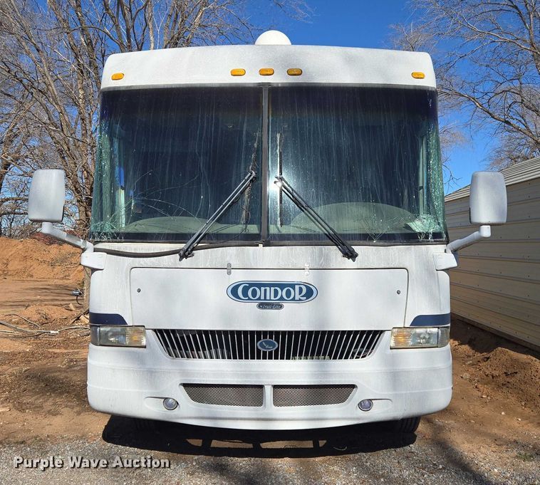 image for item ET1166 2003 Workhorse P32 RV