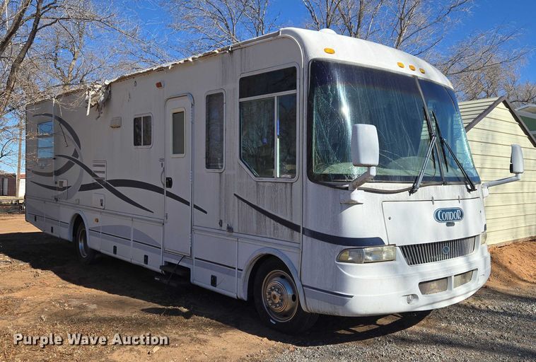 image for item ET1166 2003 Workhorse P32 RV