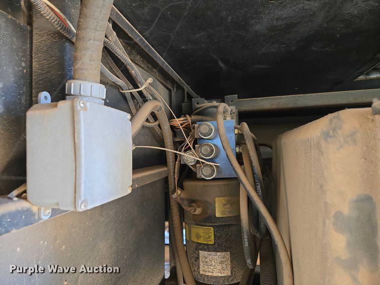 image for item ET1166 2003 Workhorse P32 RV