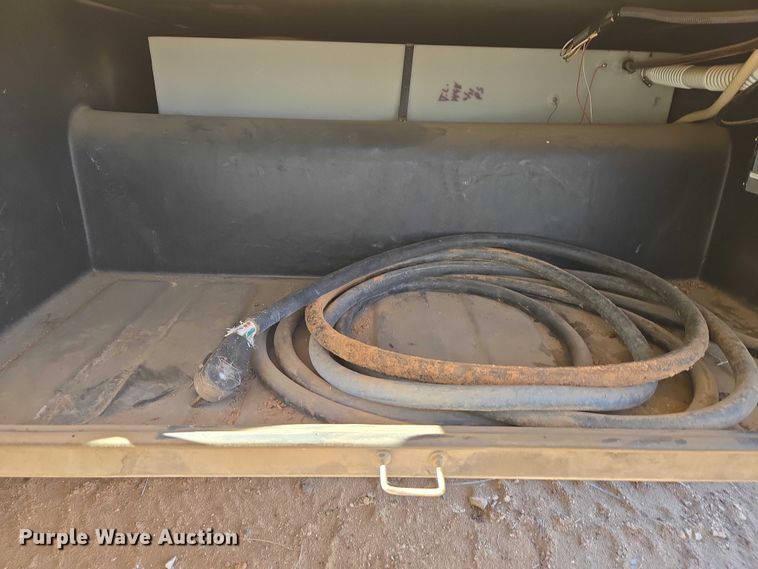 image for item ET1166 2003 Workhorse P32 RV