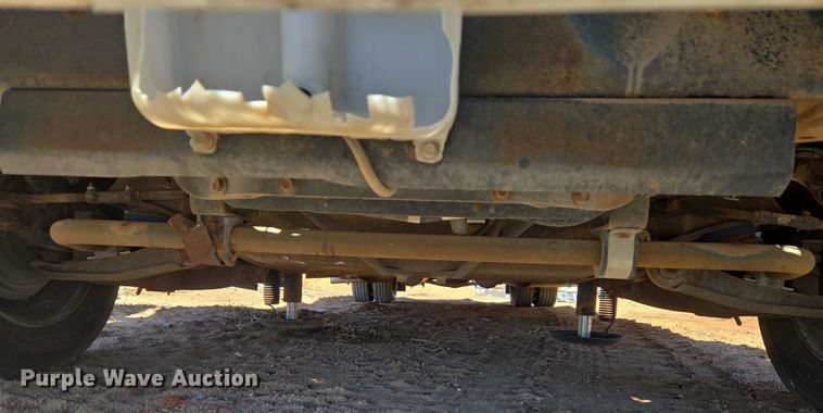 image for item ET1166 2003 Workhorse P32 RV