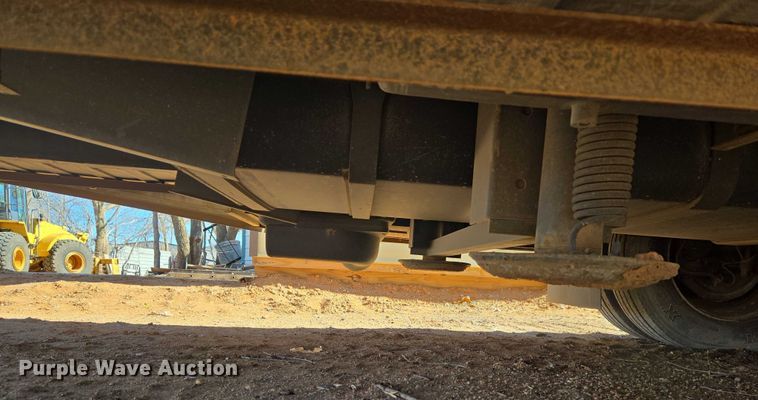 image for item ET1166 2003 Workhorse P32 RV