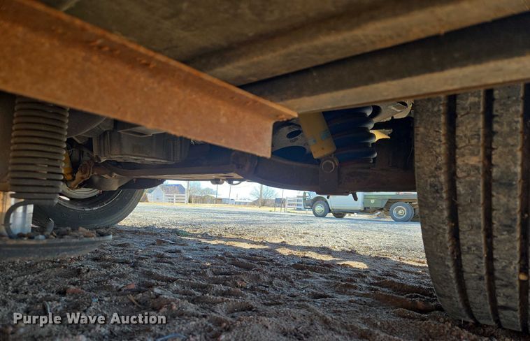 image for item ET1166 2003 Workhorse P32 RV