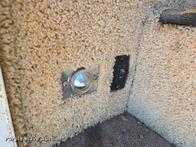 image for item ET1166 2003 Workhorse P32 RV