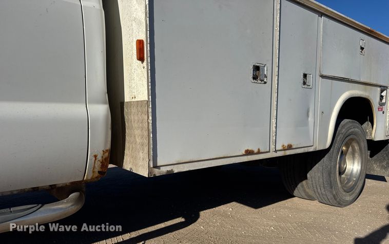 image for item ET4144 2008 Ford F450 utility / service truck
