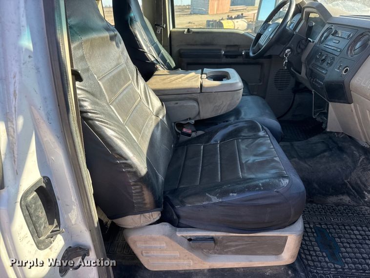 image for item ET4144 2008 Ford F450 utility / service truck