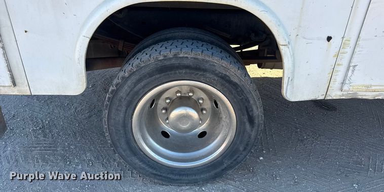 image for item ET4144 2008 Ford F450 utility / service truck