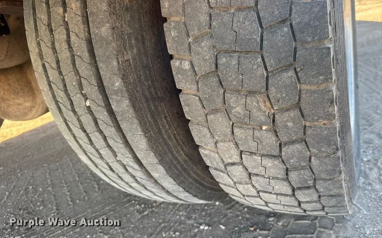 image for item ET4144 2008 Ford F450 utility / service truck