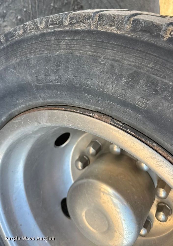 image for item ET4144 2008 Ford F450 utility / service truck