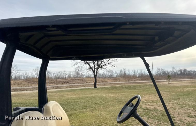 image for item ET4147 2018 Club Car Precedent golf cart