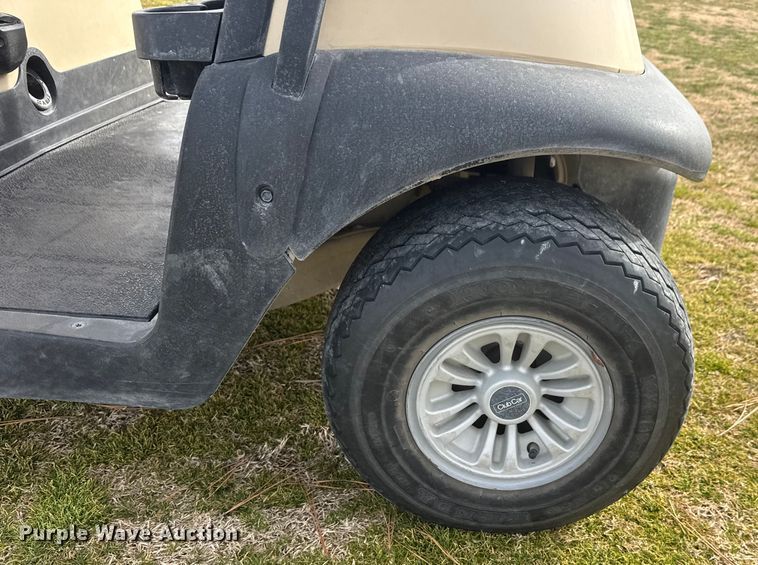 image for item ET4147 2018 Club Car Precedent golf cart