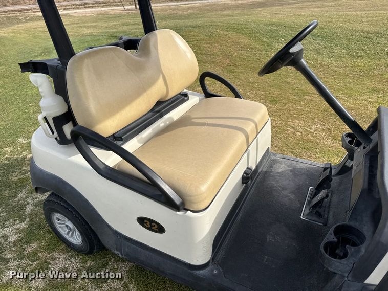 image for item ET4148 2018 Club Car Precedent golf cart
