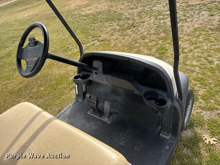 image for item ET4148 2018 Club Car Precedent golf cart