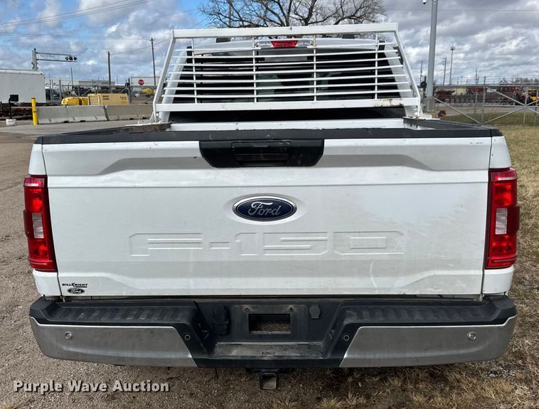 image for item ET4155 2023 Ford F150 XL Crew Cab pickup truck