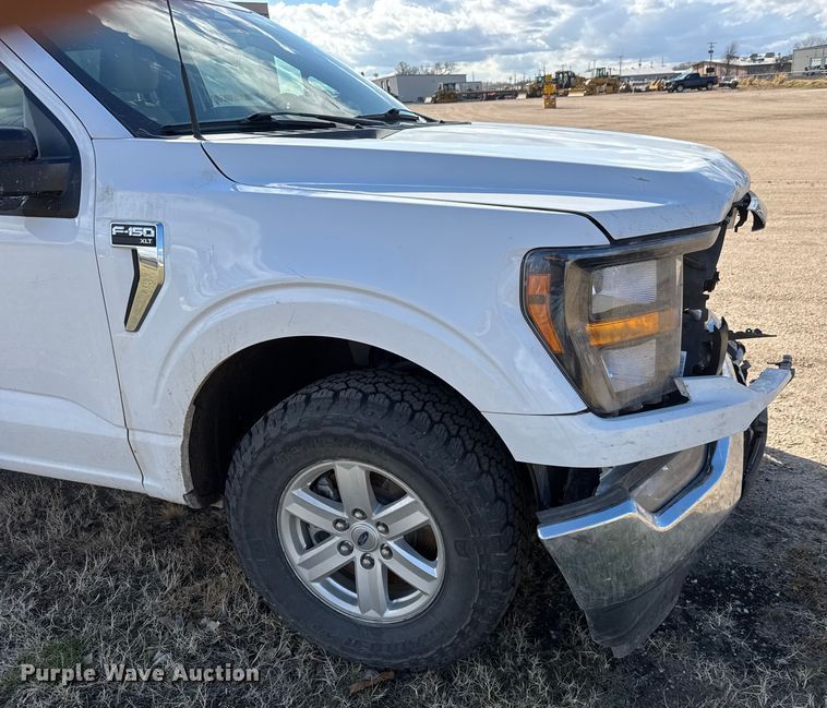 image for item ET4155 2023 Ford F150 XL Crew Cab pickup truck