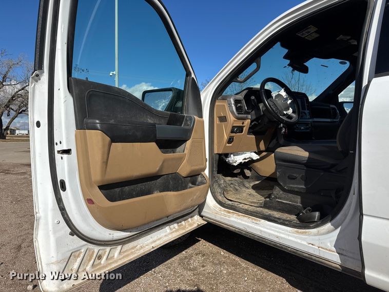 image for item ET4155 2023 Ford F150 XL Crew Cab pickup truck