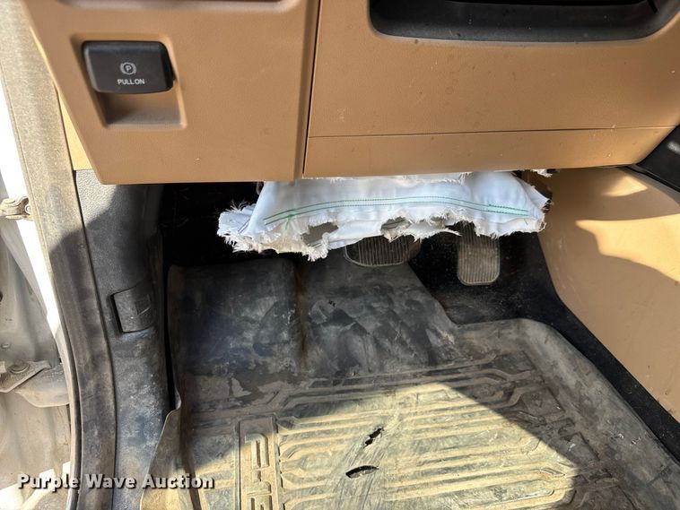 image for item ET4155 2023 Ford F150 XL Crew Cab pickup truck