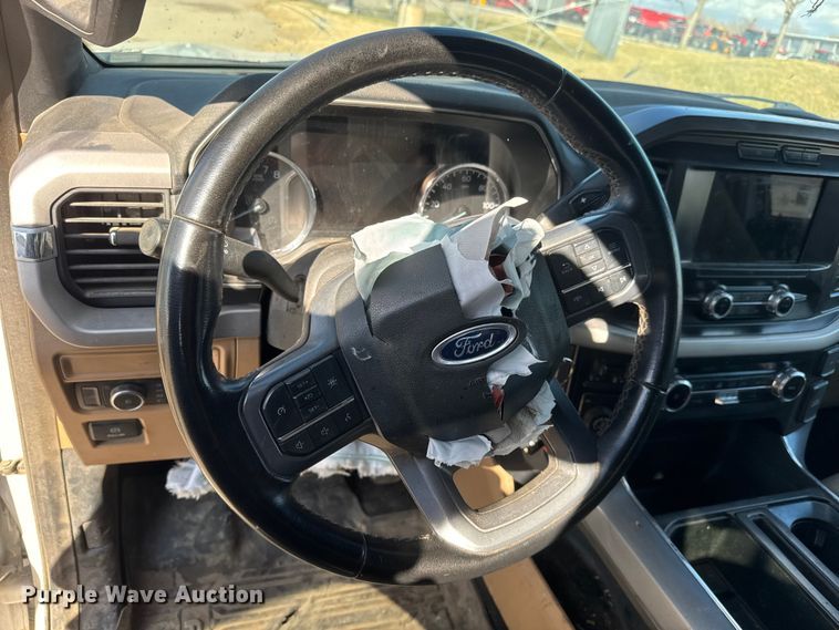 image for item ET4155 2023 Ford F150 XL Crew Cab pickup truck