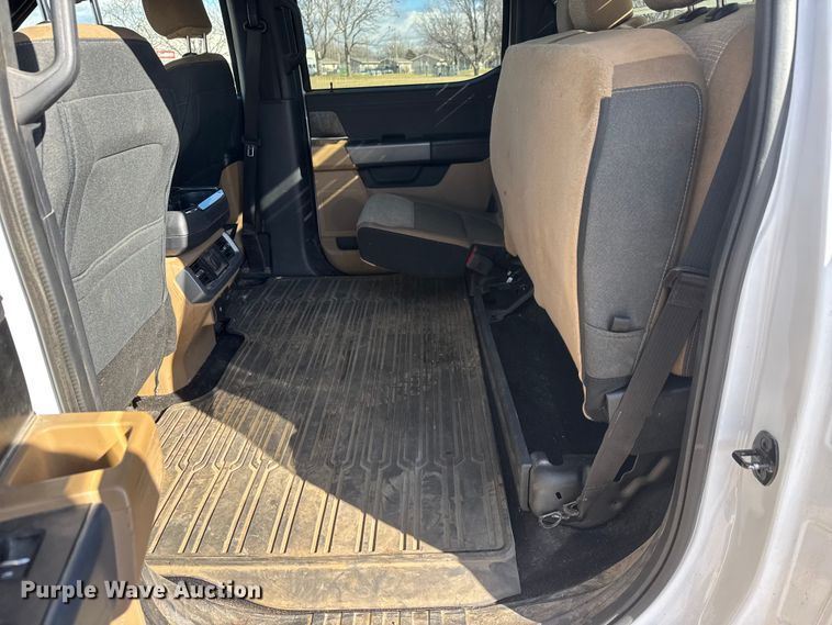 image for item ET4155 2023 Ford F150 XL Crew Cab pickup truck