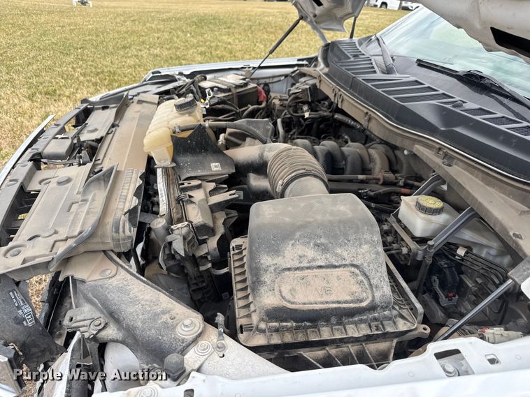 image for item ET4155 2023 Ford F150 XL Crew Cab pickup truck