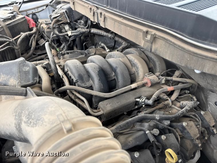 image for item ET4155 2023 Ford F150 XL Crew Cab pickup truck