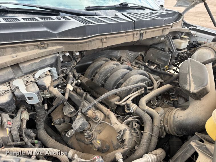 image for item ET4155 2023 Ford F150 XL Crew Cab pickup truck