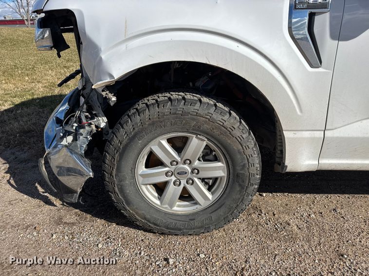 image for item ET4155 2023 Ford F150 XL Crew Cab pickup truck