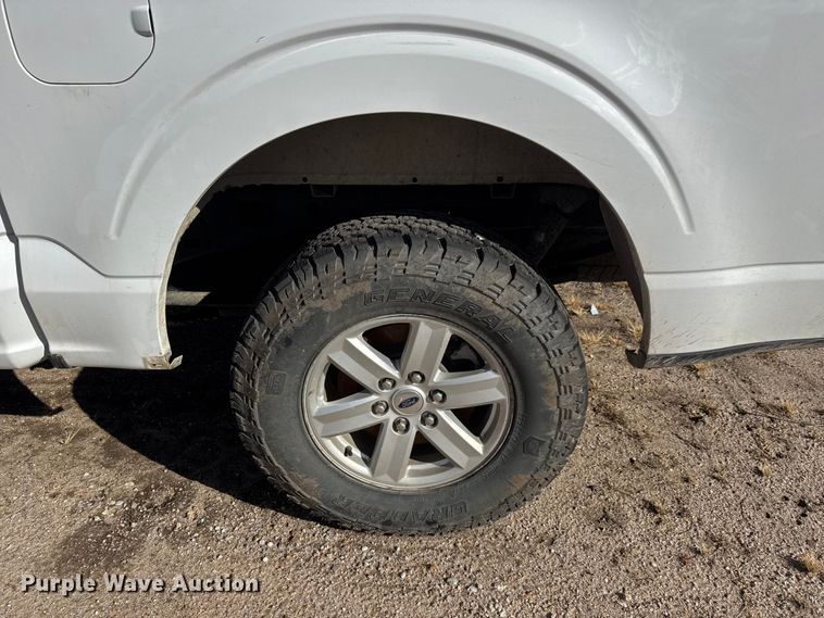 image for item ET4155 2023 Ford F150 XL Crew Cab pickup truck