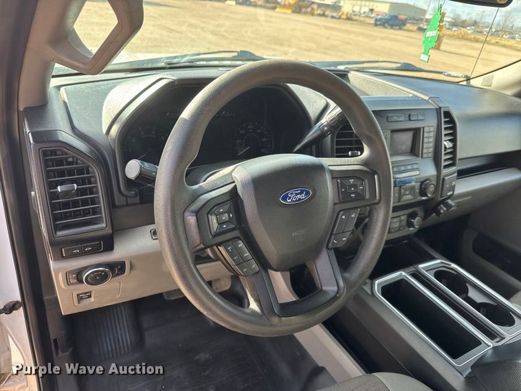 image for item ET4156 2019 Ford F150 Crew Cab pickup truck