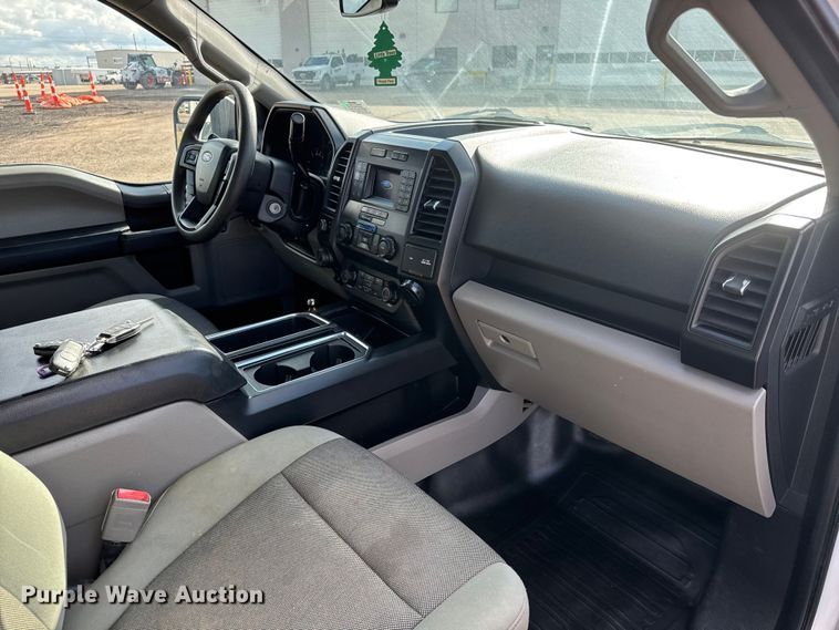 image for item ET4156 2019 Ford F150 Crew Cab pickup truck