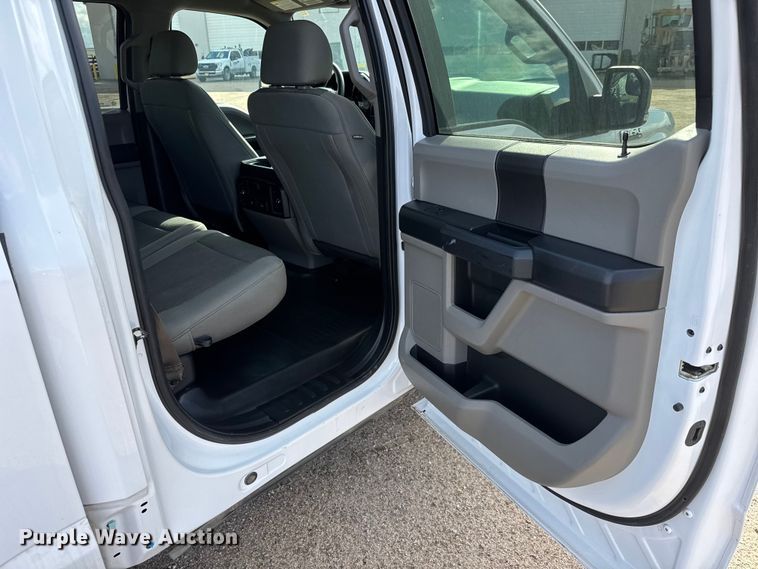 image for item ET4156 2019 Ford F150 Crew Cab pickup truck