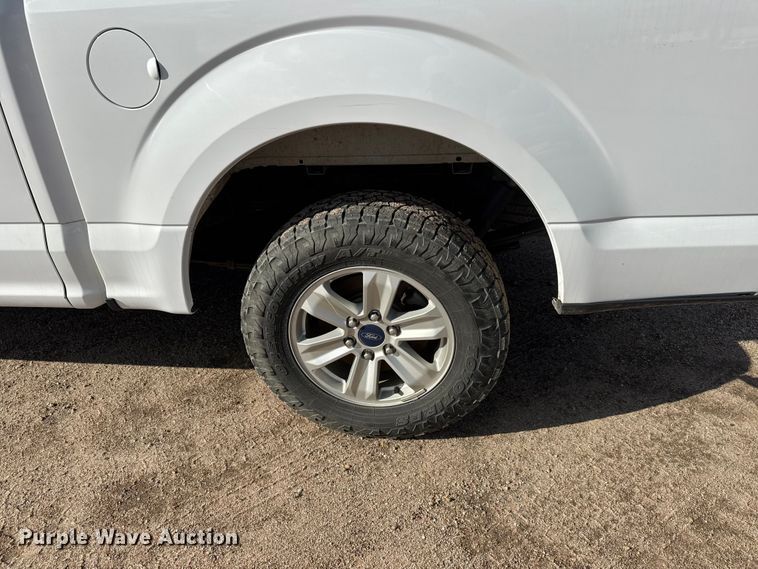 image for item ET4156 2019 Ford F150 Crew Cab pickup truck