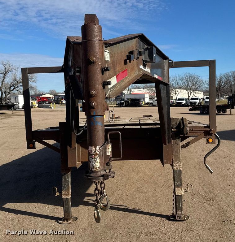 image for item ET4326 1997 Neal equipment trailer