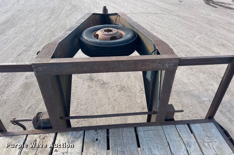 image for item ET4326 1997 Neal equipment trailer