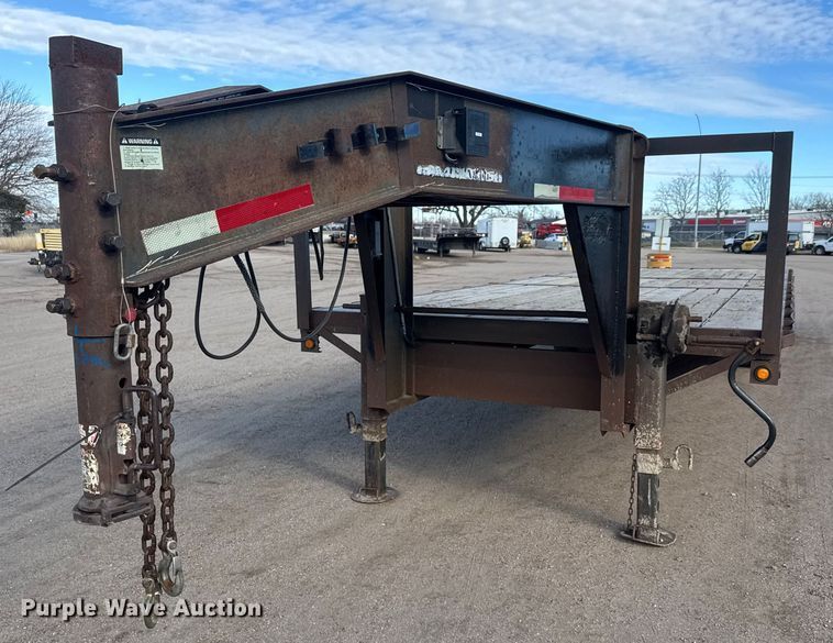 image for item ET4326 1997 Neal equipment trailer