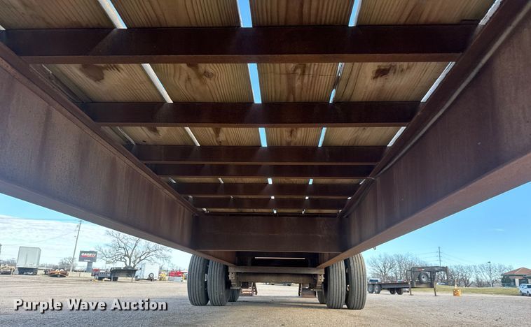 image for item ET4326 1997 Neal equipment trailer