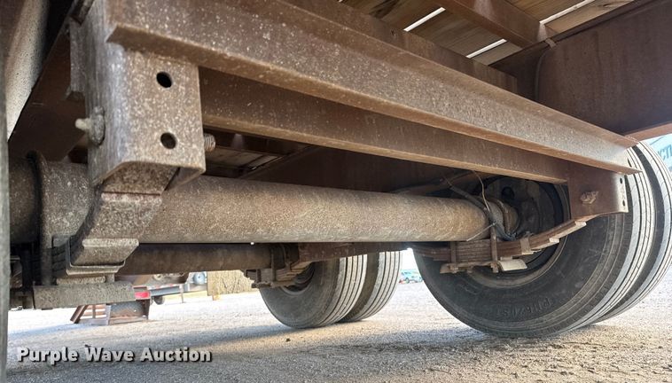 image for item ET4326 1997 Neal equipment trailer