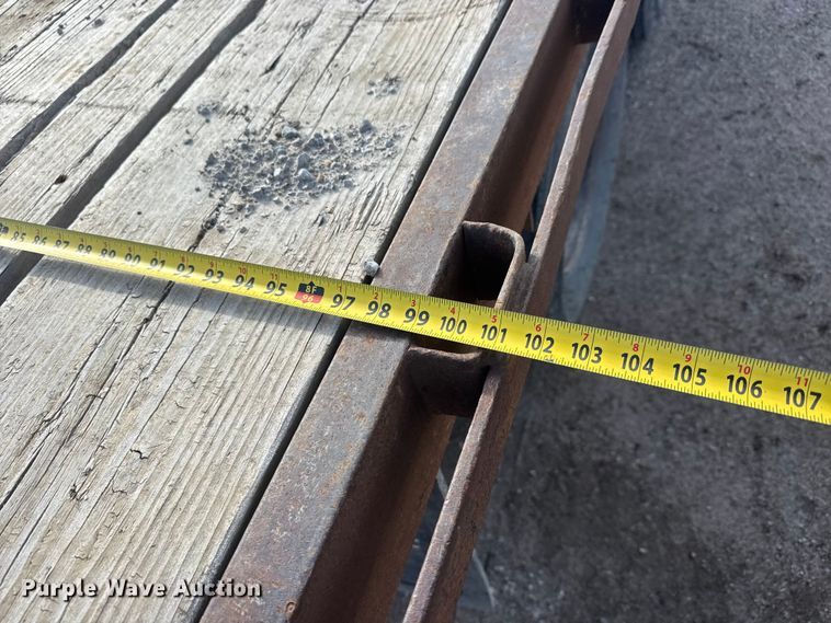 image for item ET4326 1997 Neal equipment trailer