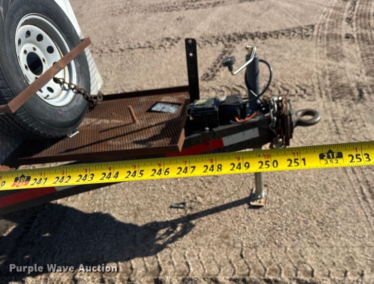 image for item ET4328 2015 Continental enclosed cargo trailer