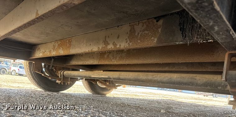 image for item ET4328 2015 Continental enclosed cargo trailer