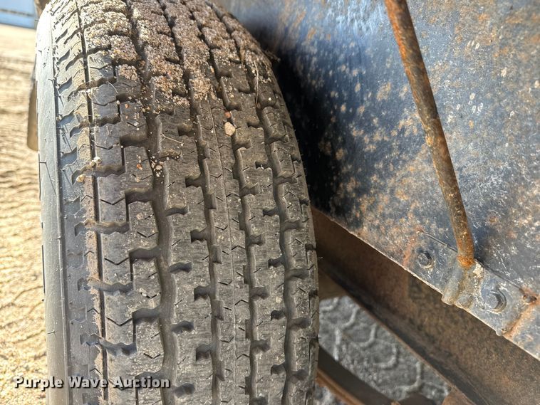 image for item ET4328 2015 Continental enclosed cargo trailer