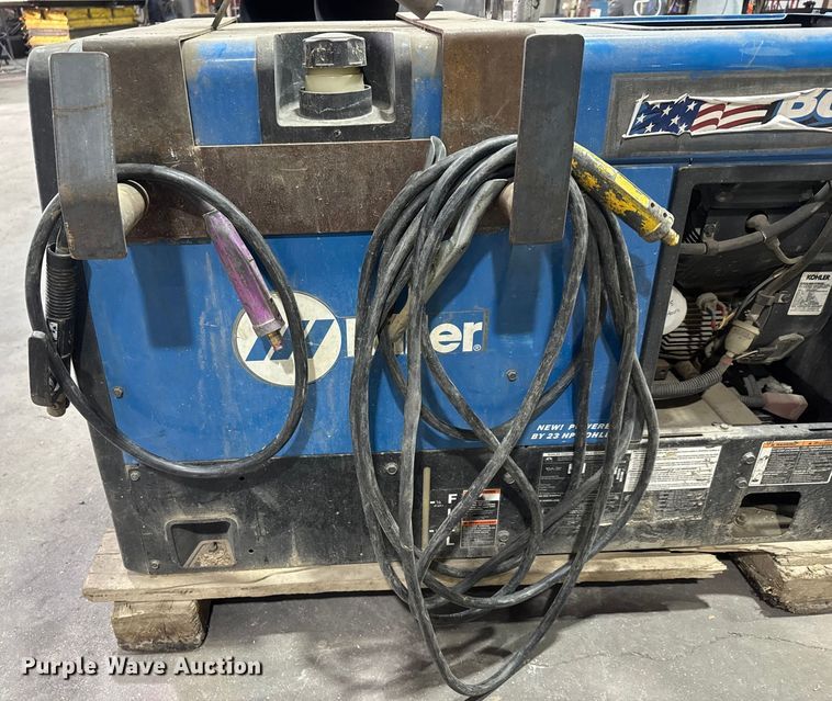 image for item ET4353 Miller Bobcat welder/generator