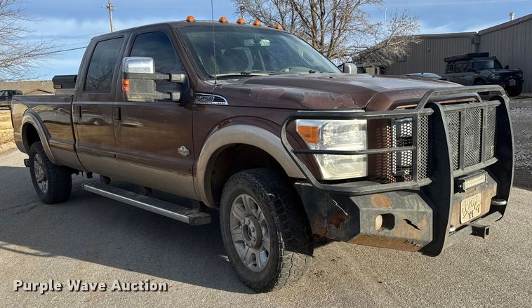 image for item ET4355 2012 Ford F250 Super Duty Crew Cab pickup truck