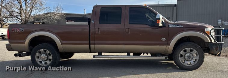 image for item ET4355 2012 Ford F250 Super Duty Crew Cab pickup truck