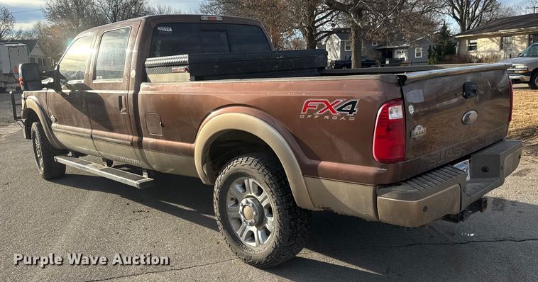 image for item ET4355 2012 Ford F250 Super Duty Crew Cab pickup truck