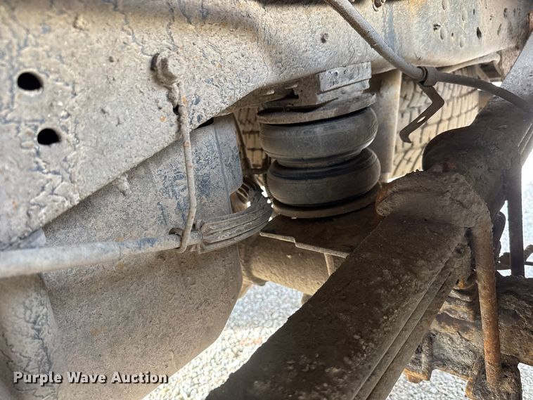 image for item ET4355 2012 Ford F250 Super Duty Crew Cab pickup truck