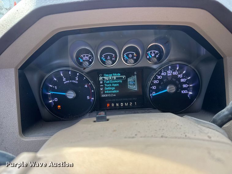 image for item ET4355 2012 Ford F250 Super Duty Crew Cab pickup truck