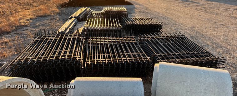 image for item ET4384 Wrought iron fence panels